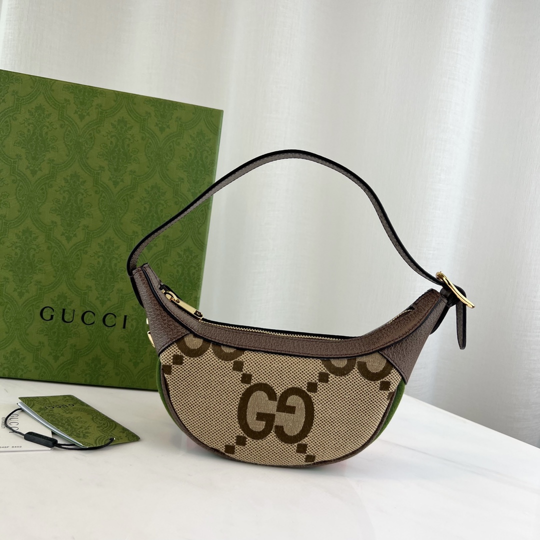 b6800f9c8d6a0.jpg