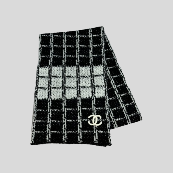 샤넬 플레이드 니트 스카프