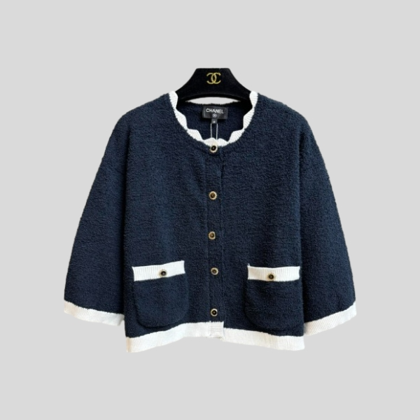 샤넬 웨이비 칼라 가디건