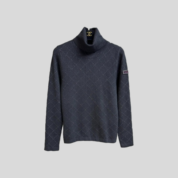 샤넬 퀄팅 터틀넥 레이어 탑